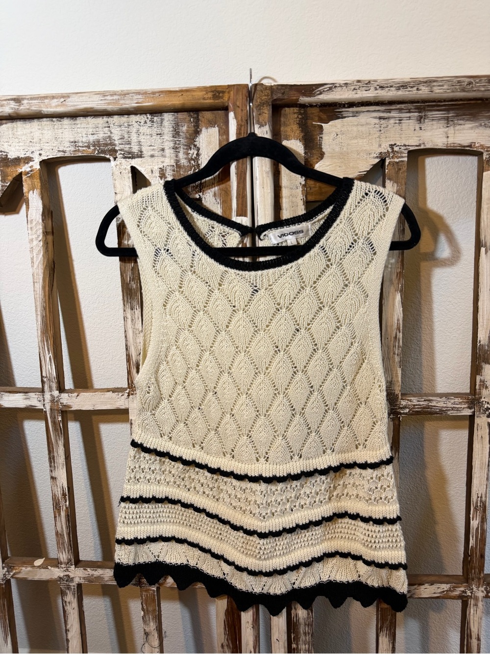 Vigoss Cream Knit Top with Black Trim